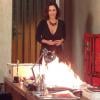 Manoela (Guilhermina Guinle) surta e põe fogo no estúdio de Fábio em 'Guerra dos Sexos', seu final será em um manicômio