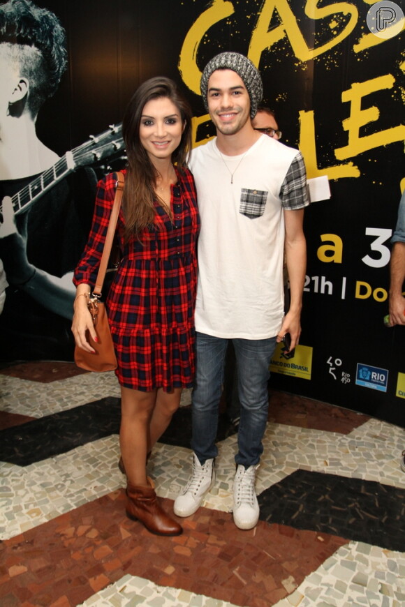 Sam Alves, vencedor do "The Voice Brasil 2013", também esteve na sessão para convidados de 'Cássia Eller - O Musical'