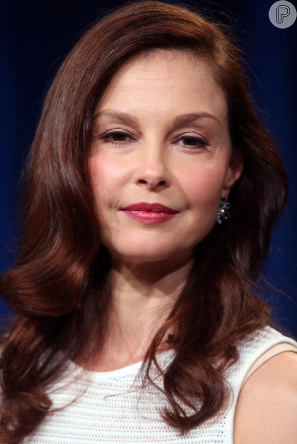 Ashley Judd, de 46 anos, revela ter passado por tratamento após ser vítima de violência sexual e incesto