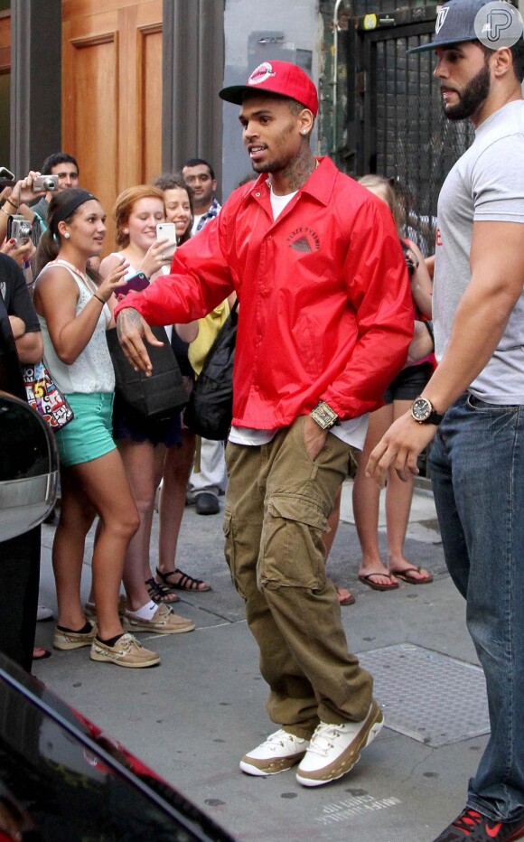 Além de dançar e cantar, Chris Brown também é fã de carros
