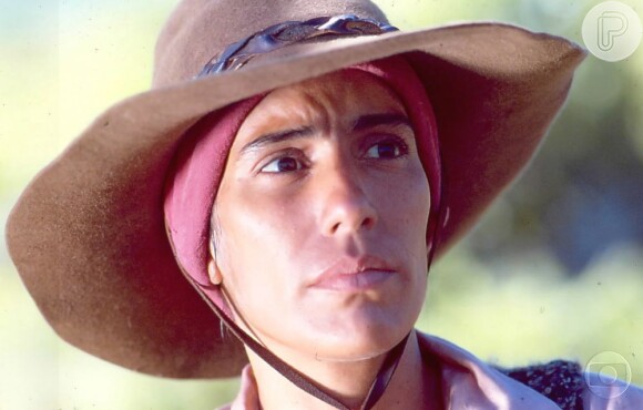 Gloria Pires caracterizada como Maria Moura, no ano de 1994, durante as gravações da minissérie na qual interpretou a protagonista