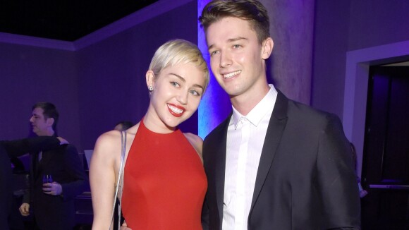 Miley Cyrus e Patrick Schwarzenegger continuam namorando após rumores de traição