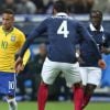 Neymar não se intimidou com o fantasma da Copa do Mundo de 1998 e fez a festa no Stade de France