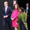Kate Middleton exibe uma barriguinha já salienta aos 8 meses de gravidez