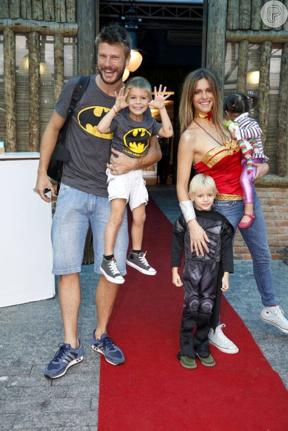 Rodrigo Hilbert e Fernanda Lima são pais dos gêmeos João e Francisco, de 5 anos
