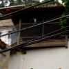 Camila mostra na reportagem do 'Fantástico' a casa onde morou na comunidade do Chapéu Mangueira quando tinha 16 anos