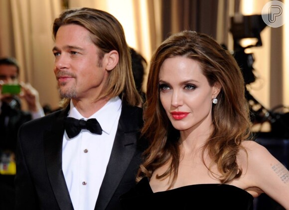 Angelina Jolie é mulher do ator Bard Pitt, que chamou a atitude da mulher de 'heróica'