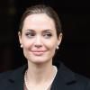 Angelina Jolie possui um gene defeituoso que aumenta as chances de uma mulher desenvolver certos tipos de câncer