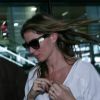 Gisele Bündchen desembarcou no Aeroporto de Guarulhos, em São Paulo, na manhã desta terça-feira, 14 de abril de 2015