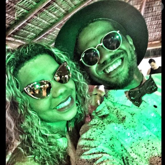 Ludmilla comemora aniversário de 20 anos em festa com pagode no Rio