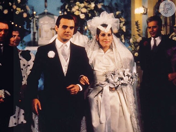 Gloria Pires e Cássio Gabus Mendes também formaram um casal na novela 'Vale Tudo', exibida pela primeira vez em 1988