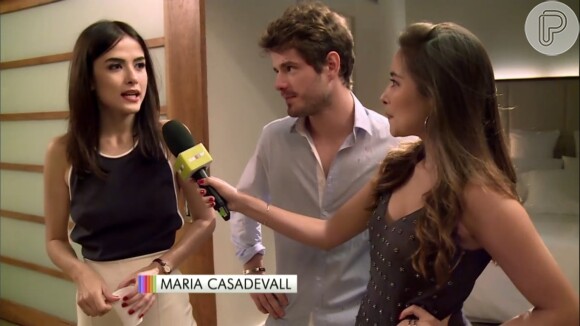 Maria Casadevall também falou sobre a parceria com Bruna Marquezine na novela 'I Love Paraisópolis': 'A gente troca muito, conversa muito. Existe muito essa parceria'