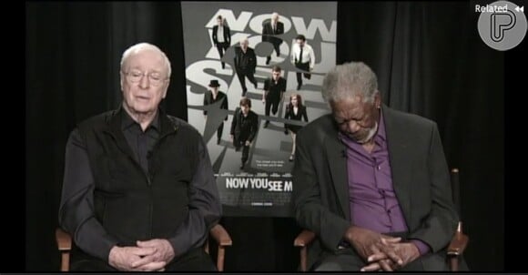 Morgan Freeman dorme durante entrevista ao lado de Michael Cain