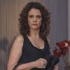 Irene (Malu Galli) quer ajudar Lígia (Débora Bloch) a se desvencilhar da paixão que sente por Miguel (Domingos Montagner), na novela 'Sete Vidas'