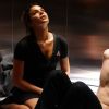 Mari (Bruna Marquezine) e Benjamin (Maurício Destri) ficaram presos no elevador, em 'I Love Paraisópolis'