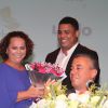 Ronaldo levou a namorada, Celina Locks, para um evento em homenagem a sua mãe, Sônia Nazário de Lima, que aconteceu no Consulado Italiano, no Centro do Rio de Janeiro, na noite desta quinta-feira, 14 de maio de 2015