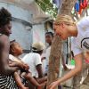 Beyoncé Knowles viajou no último domingo, 17 de maio de 2015, para o Haiti, com o intuito de acompanhar de perto o progresso do país após o terremoto que devastou a ilha em 2010
