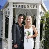 Juliano Cazarré e a mulher, Letícia Bastos, foram para Las Vegas assistir aos shows do Rock in Rio e aproveitaram para renovar seus votos de casamento em uma famosa capela local
