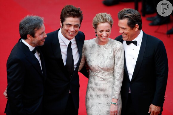 Diretor do filme 'Sicario', Denis Villeneuve, Benicio Del Toro, Emily Blunt e Josh Brolin se divertem no Festival de Cannes