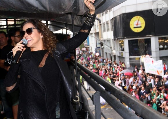 Daniela Mercury agitou a galera na Parada Gay de São Paulo