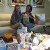 Deborah Secco encontrou a concierge de maternidade Marina Xandó nesta terça-feira, 2 de junho de 2015, para fazer o enxoval de sua filha, Maria Flor