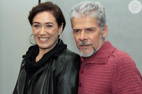 Lília Cabral e José Mayer lançam 'Saramandaia' em entrevista coletiva no Projac, junto com o autor, equipe e parte do elenco da trama, em 4 de junho de 2013