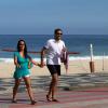 Ricardo Pereira e Francisa Pinto deixam a praia de mãos dadas