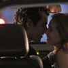 Elisa (Letícia Colin) tem sua primeira vez com Renato (Gustavo Machado), mas depois o vê beijando outra e fica arrasada, na novela 'Sete Vidas'