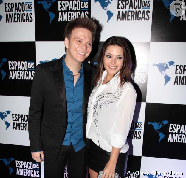 Dar derechos Mecánico En todo el mundo Michel Teló vai ao show de Roberto Carlos com Thaís Fersoza após turnê na  Europa - Purepeople