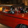 Neném chegou em um carro vintage à cerimônia do seu casamento com Thais Baptista em São Paulo