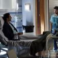 Júlia (Isabelle Drummond) e Pedro (Jayme Matarazzo) conheceram Felipe (Michel Noher) quando ele estava internado, correndo risco de morte, e precisava de um transplante de fígado, na novela 'Sete Vidas'