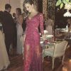 Usando um vestido com transparência da estilista Lethicia Bronstein, Cláudia Leitte arrasou em festa de casamento de Fernanda Souza e Thiaguinho