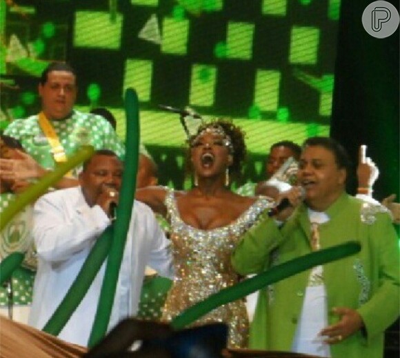 Cris Vianna sambou muito na gravação da vinheta de carnaval 2013 da Globo