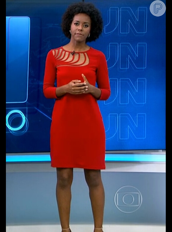 O vestido vermelho da Reserva Natural de R$ 310,00 chamou atenção dos telespectadores. Além da cor viva, o detalhe no colo é o toque principal da peça