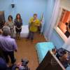 Claudia Leitte chora ao participar do quadro 'Visitando o Passado', no 'Caldeirão do Huck'