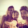 Thiago Rodrigues e Cristiane Dias curtem férias com o filho em Portugal