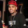 De acordo com a polícia norte-americana, amigos íntimos do cantor Chris Brown têm ligação com o assalto que ocorreu em sua mansão no dia 15 de julho de 2015
