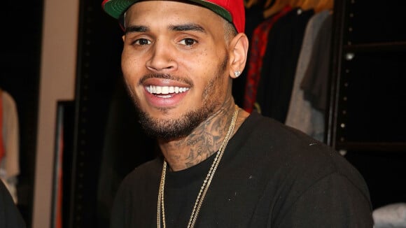 Polícia credita assalto à mansão de Chris Brown a amigos do rapper