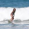 Daniele Suzuki surfou na praia da praia da Reserva, no Rio de Janeiro, nesta segunda, dia 20 de julho de 2015