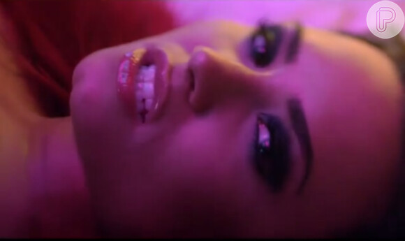 Demi Lovato surge sensual em um teaser de seu novo clipe compartilhado com os fãs no Instagram