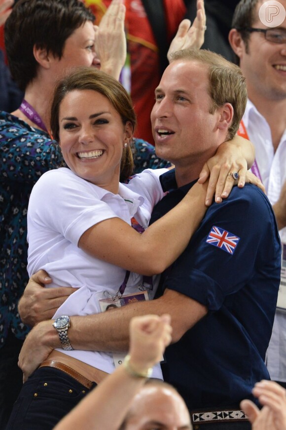 As crianças que nascerem na Inglaterra no mesmo dia que o filho de Kate Middleton e William ganharão uma moeda de prata