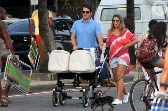 Marcelo Serrado e Roberta Fernandes são pais de Felipe e Guilherme, de três meses