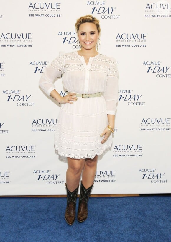 Demi Lovato é jurada do programa 'The X Factor' americano