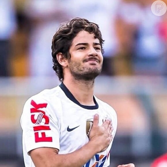 Alexandre Pato é atacante do time paulista Corinthians
