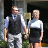 Britney Spears escolhe look ousado para ir à igreja