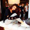 Cantora Selena Gomez estrela revista americana e conta sobre adolescência