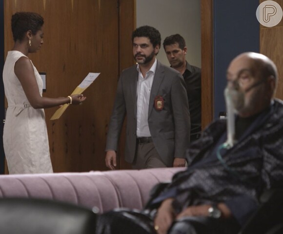 Após sofrer um derrame, Dom Peppino (Lima Duarte) recebe voz de prisão, na novela 'I Love Paraisópolis'