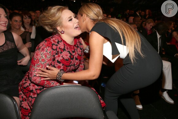 Adele e Beyoncé são amigas e se encontram em premiações