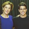Nos bastidores do 'Estrelas', Claudia Raia comentou o namoro de seu filho com Carol Garson 