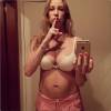 Piovani é conhecida por criar muitas polêmicas. Em outubro, a atriz postou uma foto de sua barriga 1 mês e meio após o parto para desmistificar o corpo perfeito após a gravidez